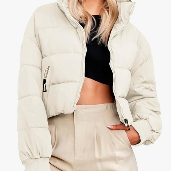 White Cropped Puffer Jacket with Quilted Texture - Picture 2 of 3